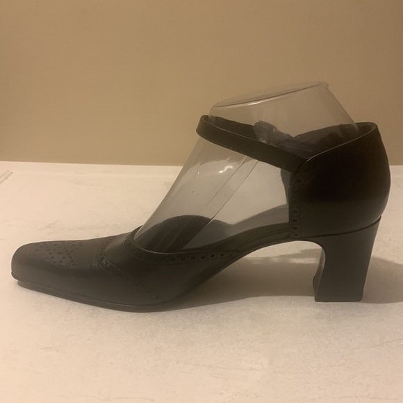 Jil Sander Women's Ankle-Strap Pointed-Toe Pumps Size 6 - Picture 6 of 15